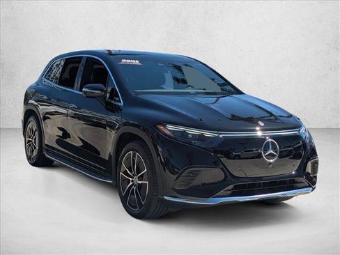 Certified 2023 Mercedes-Benz EQS 450+ SUV image 3