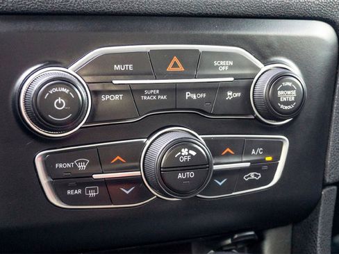 Used 2022 Dodge Charger R/T w/ Blacktop Package image 25