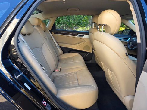 Used 2016 Hyundai Genesis 3.8 image 29