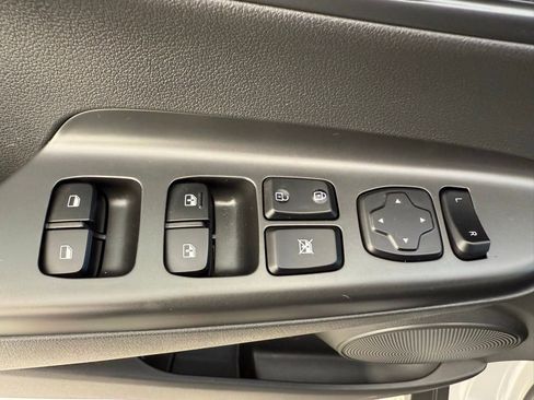 Used 2022 Hyundai Kona SEL w/ Convenience Package image 19