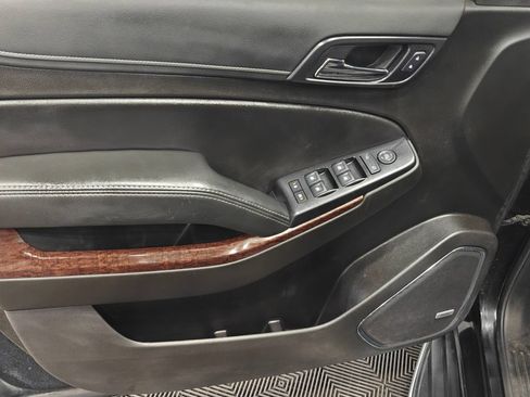 Used 2018 GMC Yukon SLE w/ SLE Value Package AWD/4WD image 45
