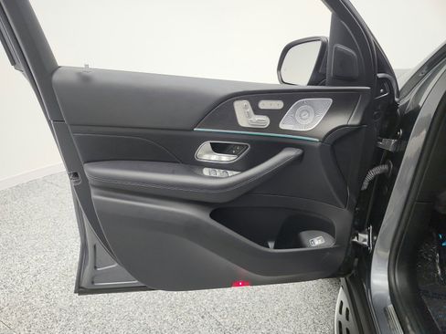 Used 2020 Mercedes-Benz GLS 450 4MATIC image 13