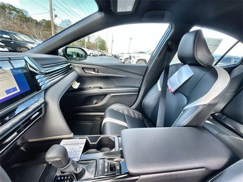 New 2026 Toyota Camry SE image 31