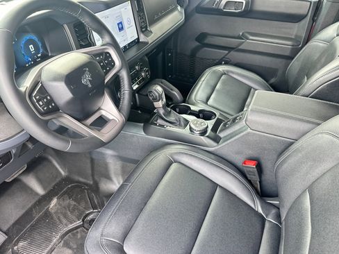 New 2025 Ford Bronco Badlands w/ Sasquatch Package image 10