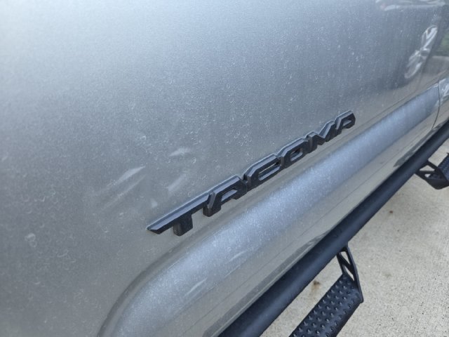 Used 2022 Toyota Tacoma SR5 RWD image 10
