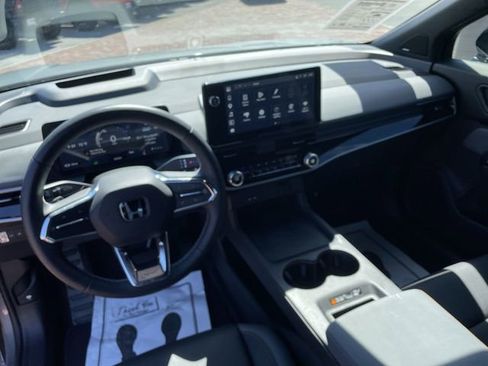 Certified 2025 Honda Prologue Elite image 17