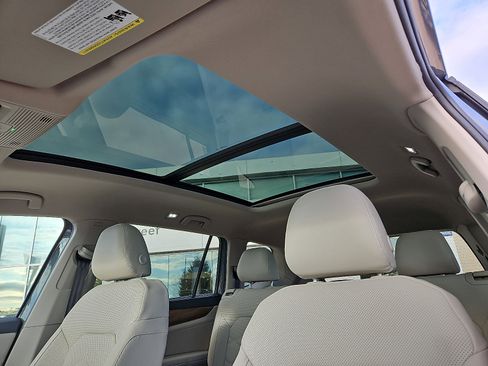 New 2026 Volkswagen Atlas SE image 13