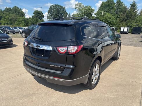 Used 2016 Chevrolet Traverse LT w/ Style and Technology Package AWD/4WD image 4