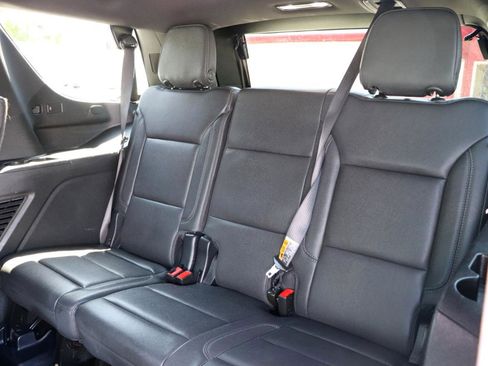Used 2025 Chevrolet Tahoe LT AWD/4WD image 13