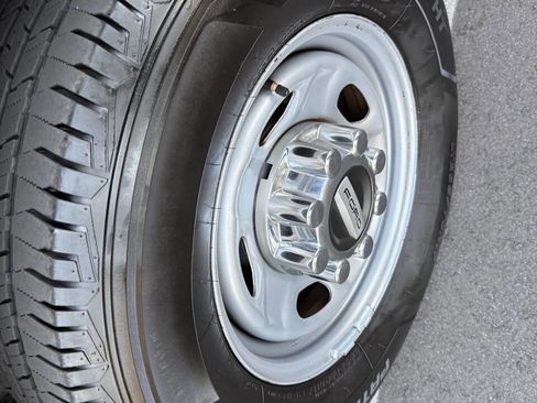 Used 2017 Ford F250 XL w/ Power Equipment Group image 12