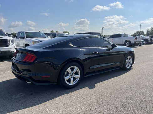 Used 2018 Ford Mustang Coupe RWD image 2