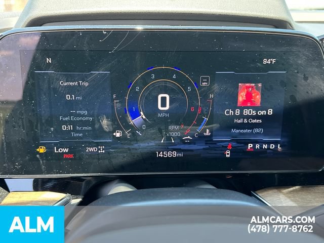 Used 2025 Chevrolet Suburban High Country AWD/4WD image 33