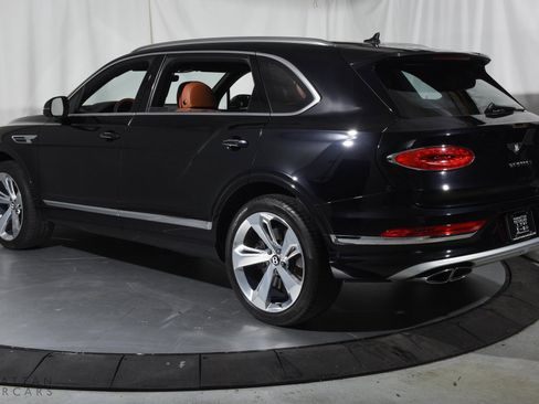 Certified 2023 Bentley Bentayga Extended Wheelbase image 3