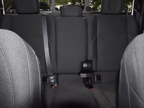 Used 2024 Jeep Gladiator Sport AWD/4WD image 21