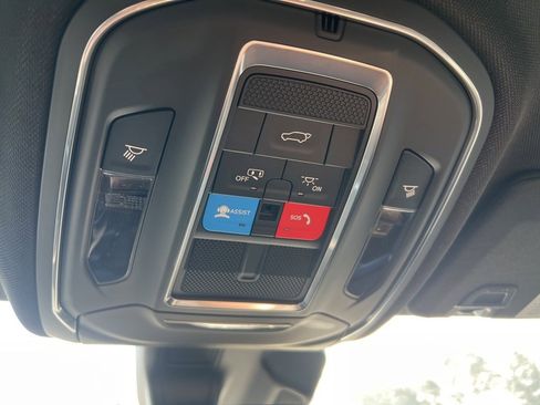 New 2026 Jeep Grand Cherokee Limited image 33