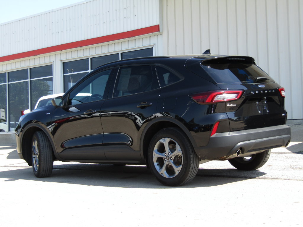 Used 2025 Ford Escape ST-Line AWD/4WD image 10