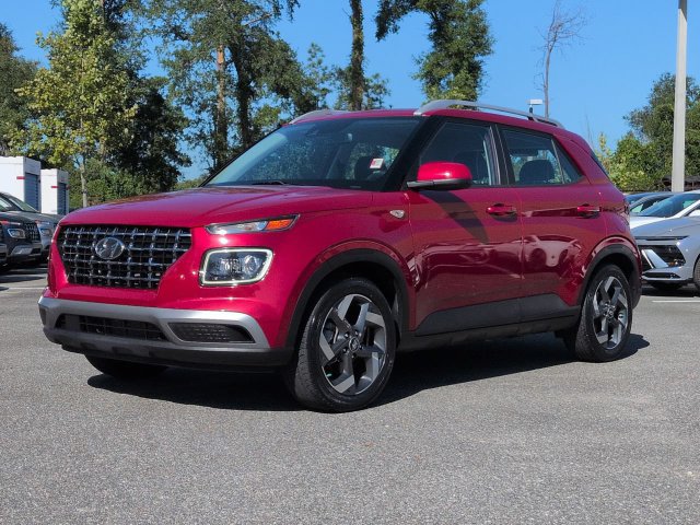 Used 2022 Hyundai Venue Limited FWD image 2
