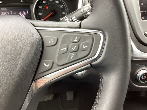 Used 2024 Chevrolet Equinox LT AWD/4WD image 20