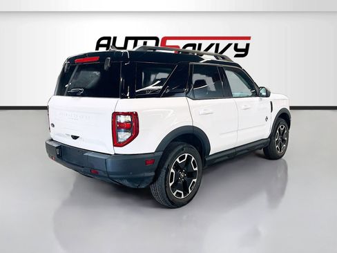 Used 2024 Ford Bronco Sport Outer Banks w/ Tech Package AWD/4WD image 7
