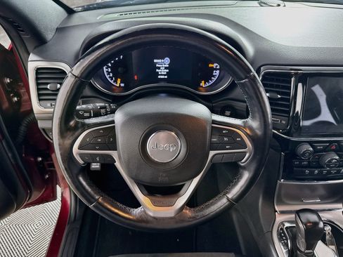Used 2021 Jeep Grand Cherokee Laredo X AWD/4WD image 16