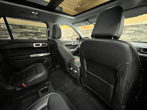 Used 2021 Ford Explorer XLT w/ Equipment Group 202A AWD/4WD image 50