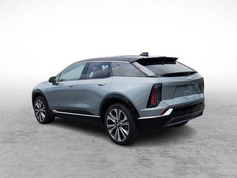 Used 2025 Cadillac Optiq Luxury 2 AWD/4WD image 6