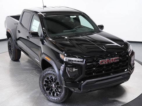 New 2026 GMC Canyon Elevation RWD image 44
