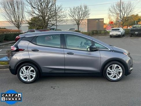 Used 2023 Chevrolet Bolt LT image 8