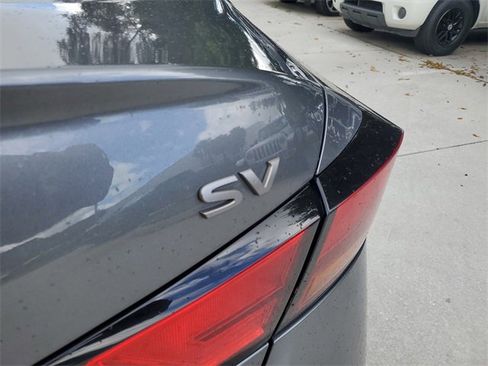 Used 2024 Nissan Altima 2.5 SV image 6