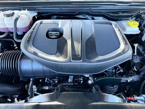 Used 2025 RAM 1500 Big Horn AWD/4WD image 28