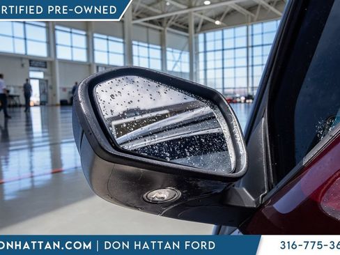 Certified 2022 Ford Explorer XLT w/ Class IV Trailer Tow Package AWD/4WD image 38