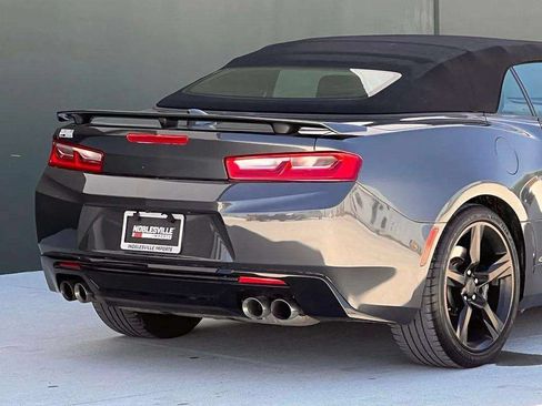 Used 2017 Chevrolet Camaro SS RWD image 28