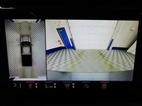 Used 2025 GMC Sierra 3500 AT4 w/ AT4 Premium Plus Package image 15