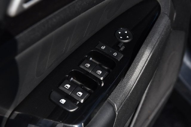 Used 2023 Kia Sportage EX FWD image 8