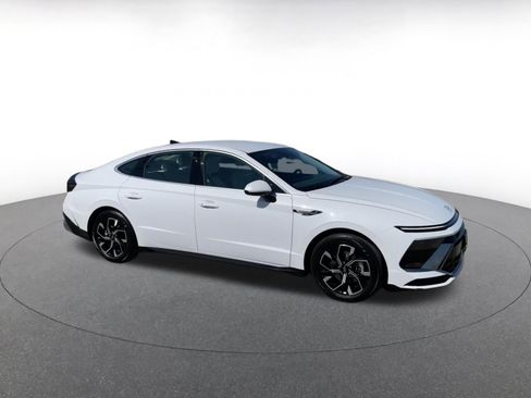 Used 2025 Hyundai Sonata SEL image 2