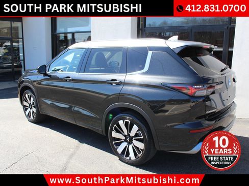 Used 2025 Mitsubishi Outlander AWD image 6