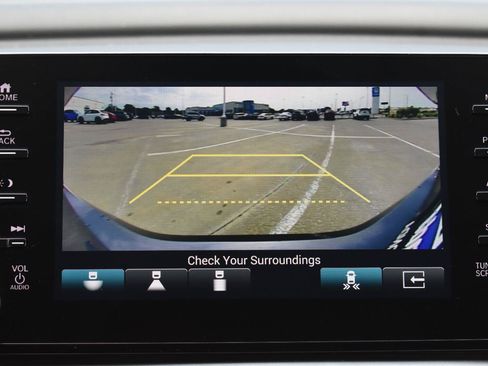 Used 2022 Honda Accord Touring image 10