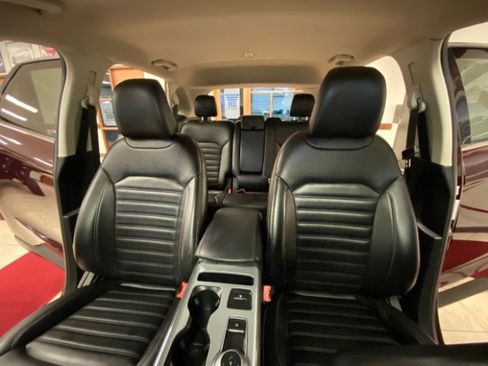 Used 2021 Ford Edge SEL image 21