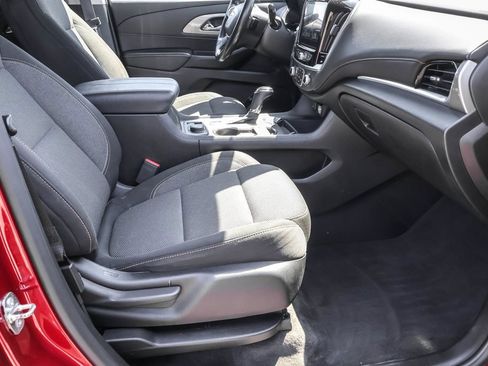 Used 2020 Chevrolet Traverse LT AWD/4WD image 36