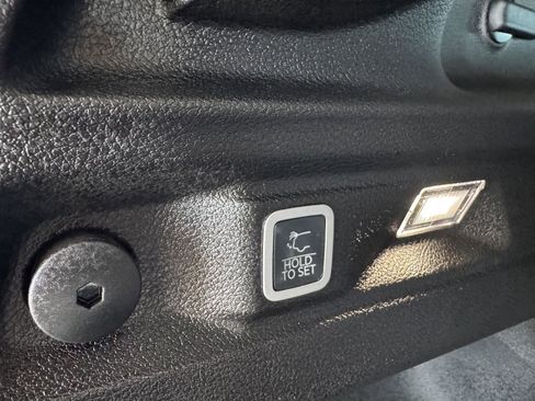 Used 2025 Jeep Grand Cherokee L Altitude image 33