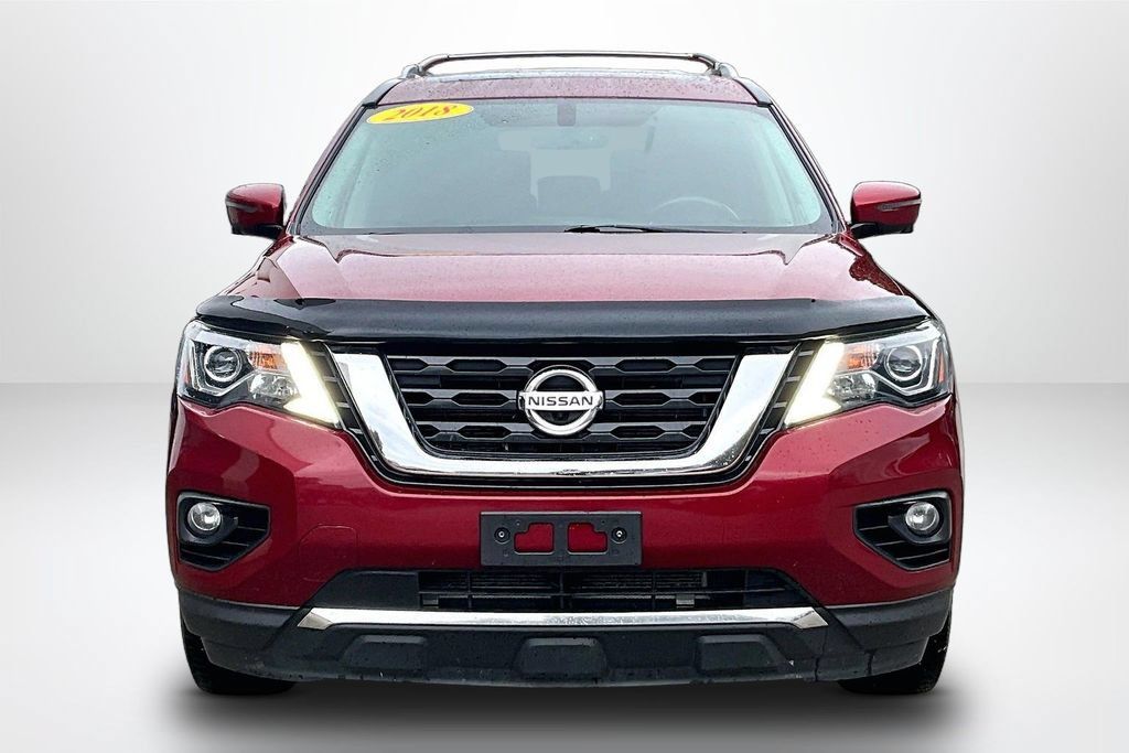 Used 2018 Nissan Pathfinder Platinum AWD/4WD image 2
