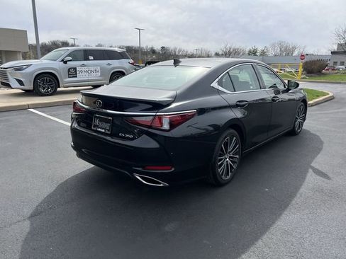 Used 2022 Lexus ES 350 w/ Premium Package image 3