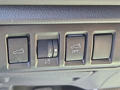 Used 2023 Subaru Outback Limited image 20