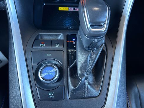 Used 2023 Toyota RAV4 XSE AWD/4WD image 29