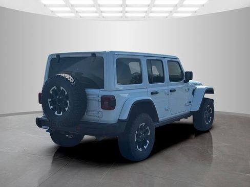 Used 2025 Jeep Wrangler Unlimited Rubicon 4xe AWD/4WD image 7