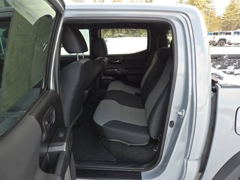 Used 2021 Toyota Tacoma TRD Off-Road image 20