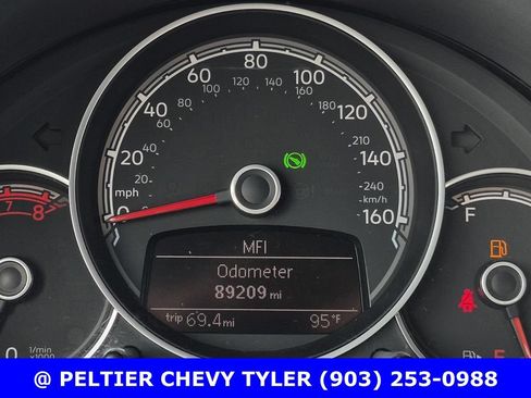 Used 2018 Volkswagen Beetle 2.0T S FWD image 22