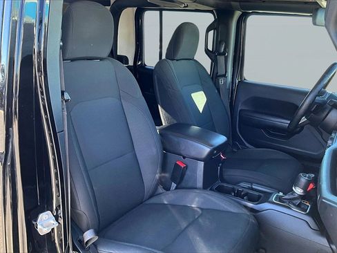 Used 2020 Jeep Gladiator Sport w/ Quick Order Package 24S image 5