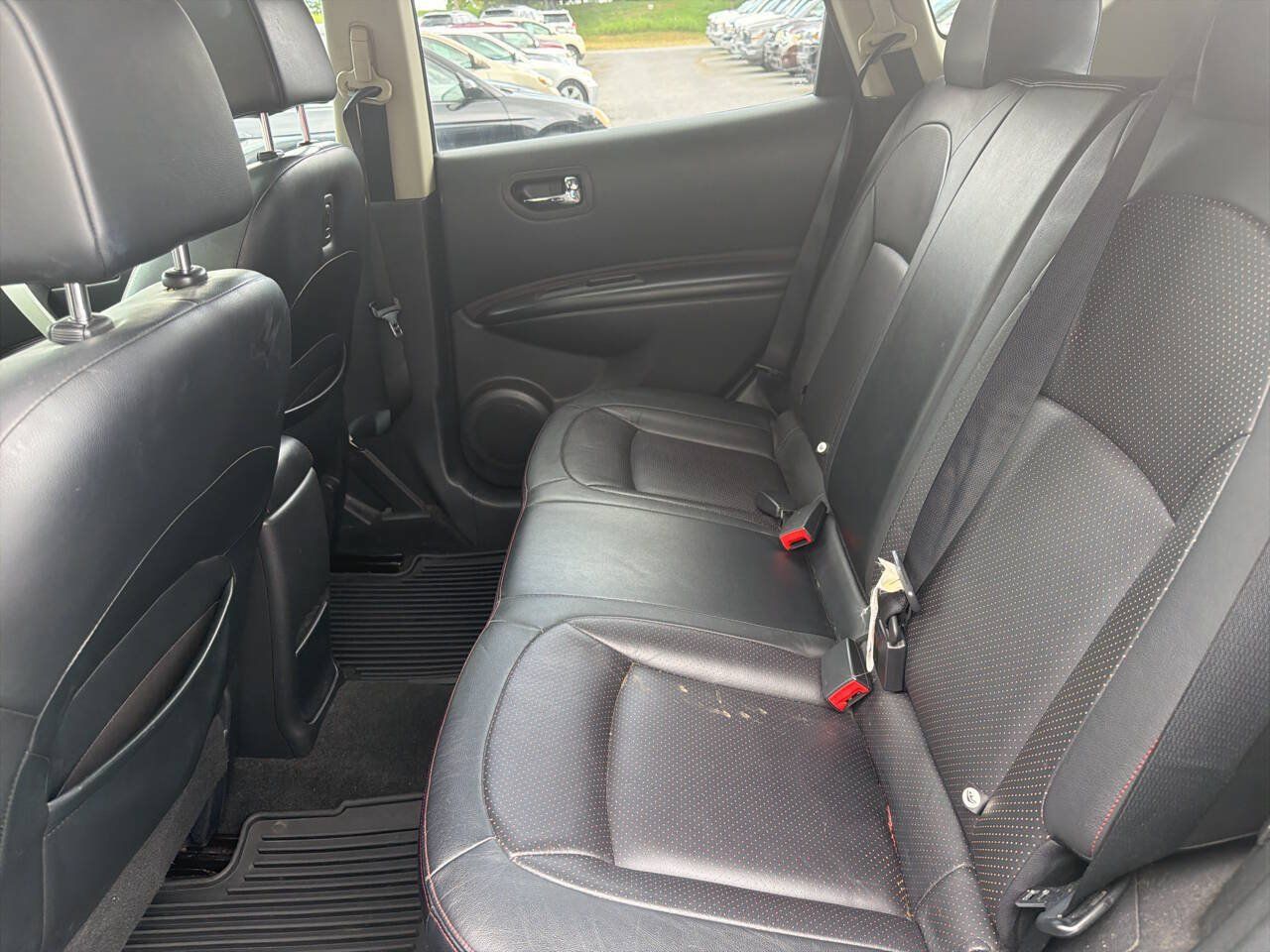 Used 2013 Nissan Rogue SL AWD/4WD image 10