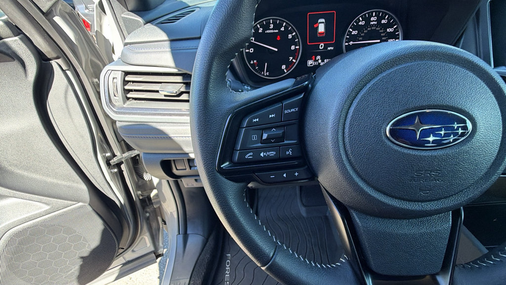 Used 2025 Subaru Forester Premium AWD/4WD image 26
